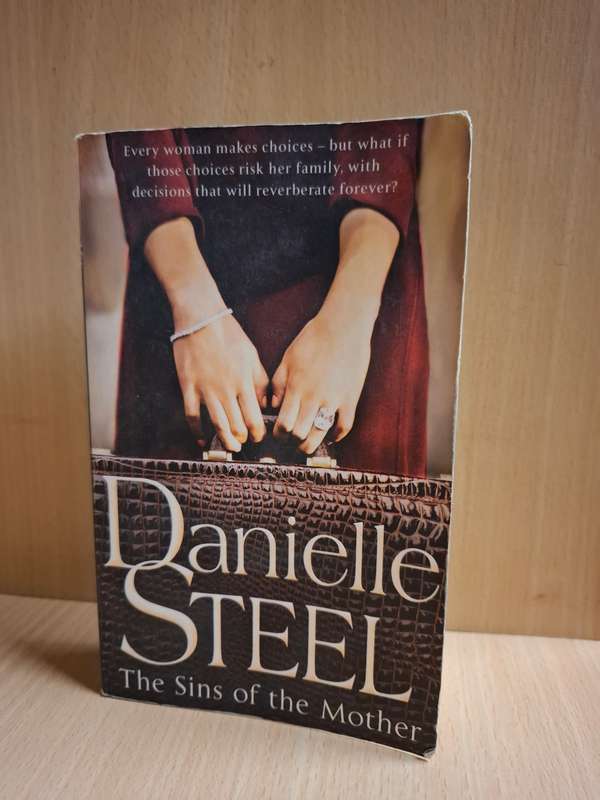 The Sins of the Mother : Danielle Steel  (Paperback)