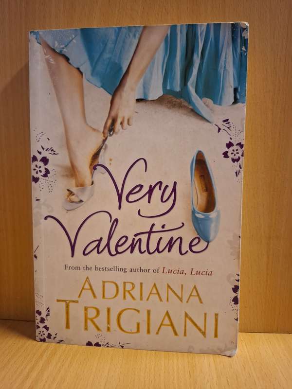Very Valentine : Adriana Trigiani (Paperback)