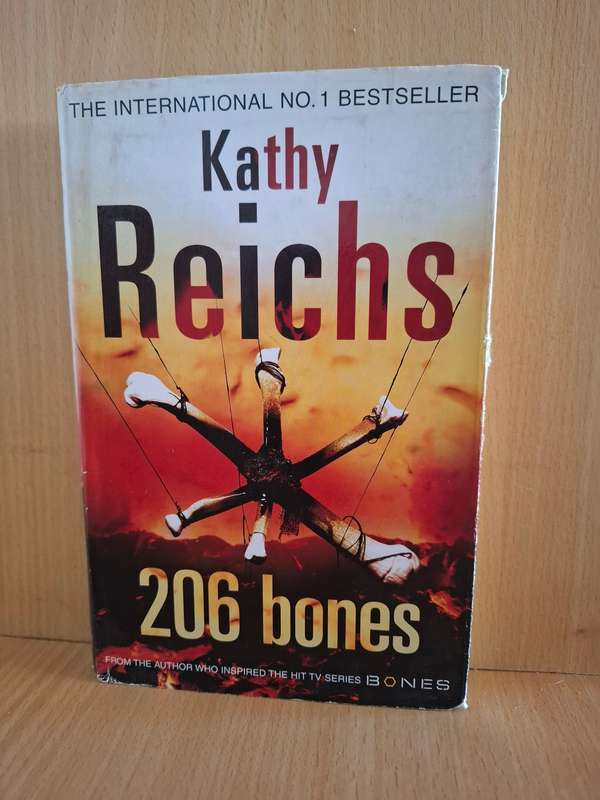 206 Bones : Kathy Reichs  (Hardcover)