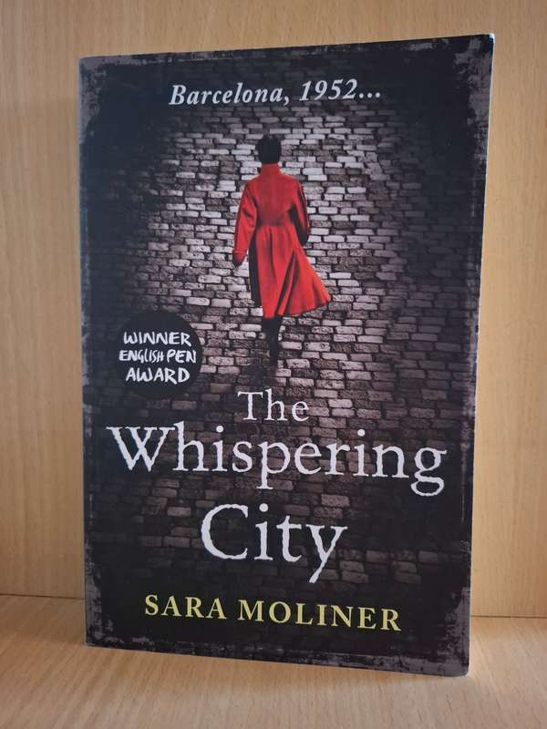 The Whispering City : Sara Moliner   (Paperback)
