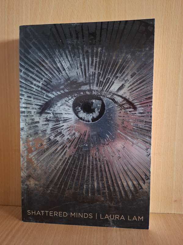 Shattered Minds: Laura Lam (Paperback)