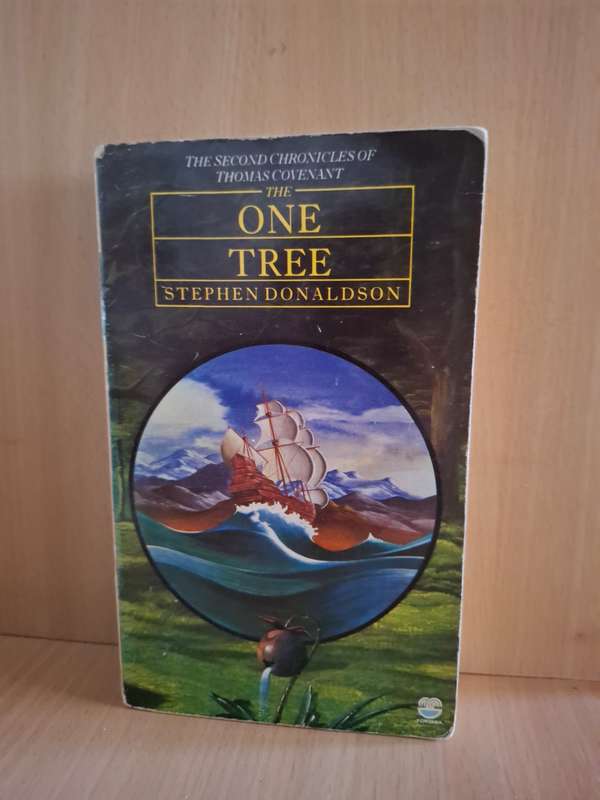One Tree:  Stephen Donaldson (Paperback)
