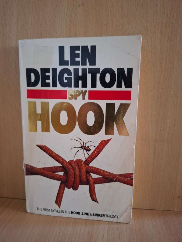 Spy Hook : Len Deighton (Paperback)