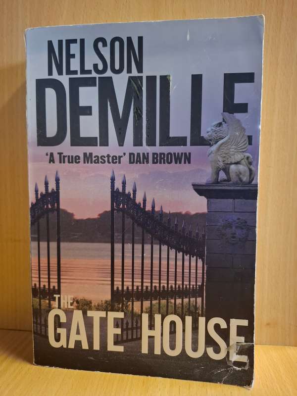 Gate House: Nelson Demille (Paperback)