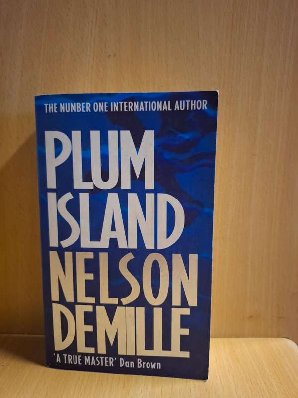Plum Island : Nelson Demille (Paperback)