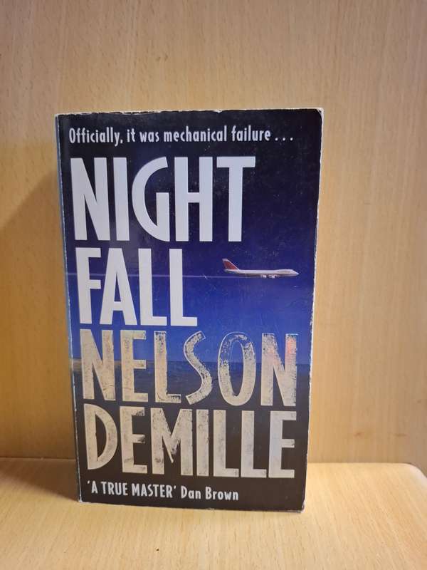 Night Fall : Nelson Demille (Paperback)