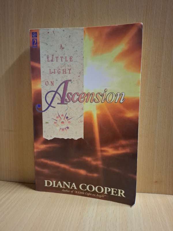 Little Light on Ascension : Diana Cooper  (Paperback)