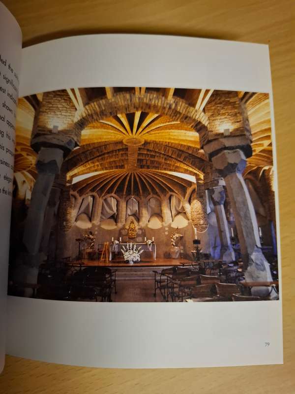 Antoni Gaudi  (Paperback)