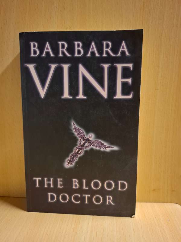 The Blood Doctor : Barbara Vine  (Paperback)