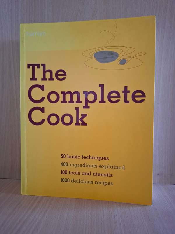 Hamlyn - The Complete Cook - 1000 Recipes  (Paperback)