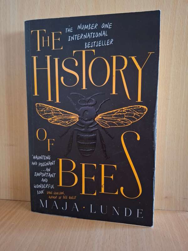 The History of Bees : Maja Lunde  (Paperback)