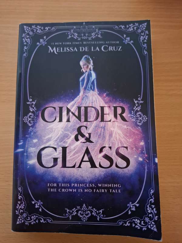 Cinder & Glass : Melissa De La Cruz  (Paperback)