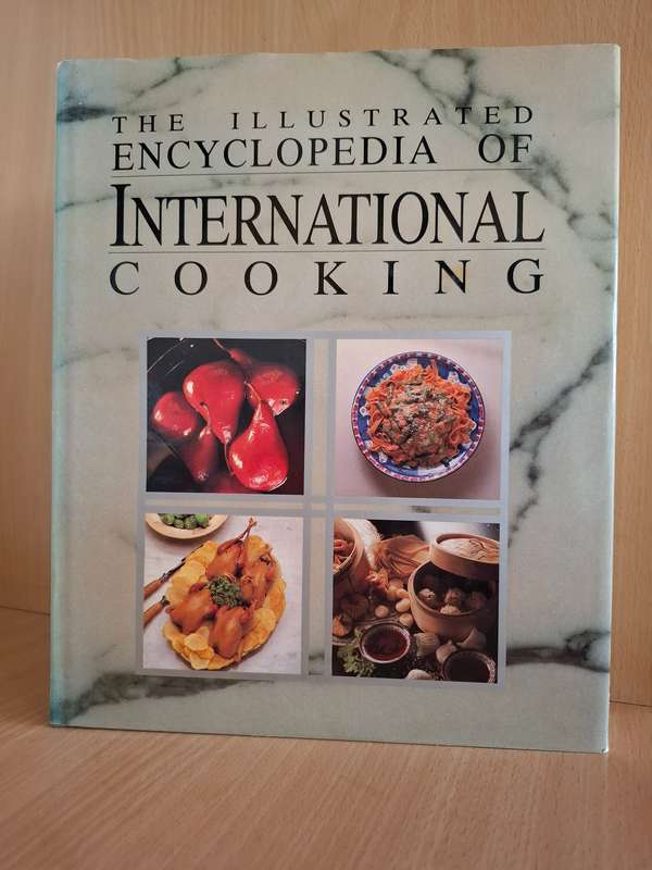 The Illustrated Encyclopedia of International Cooking  (Hardcover)