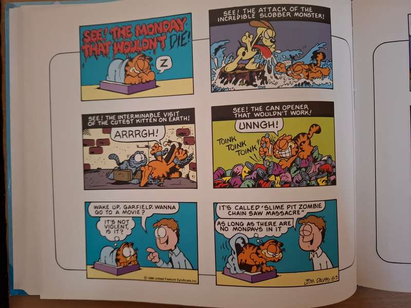 The Second Garfield Super Treasury :Jim Davis  (Hardcover)