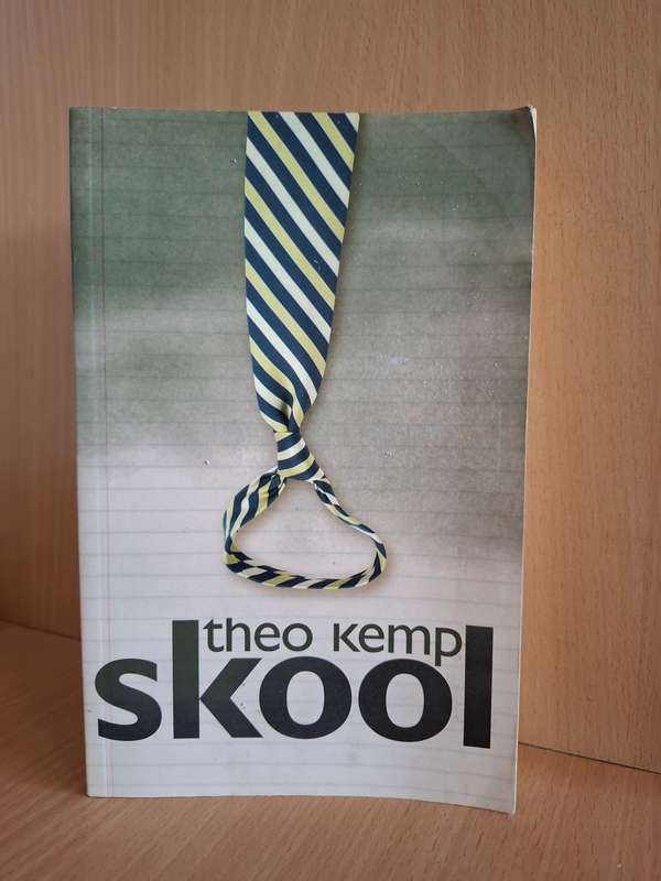 Skool : Theo Kemp  (Paperback)
