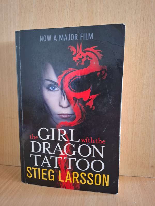 The Girl who with The Dragon Tattoo: Stieg Larsson (Paperback)