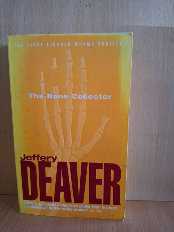 The Bone Collector : Jeffery Deaver  (Paperback)