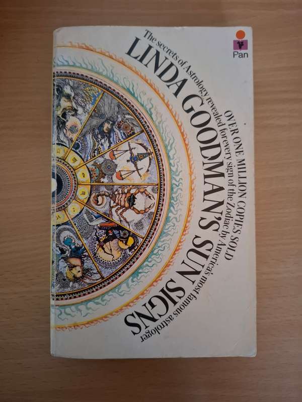 Linda Goodman`s Sun Signs  (Paperback)