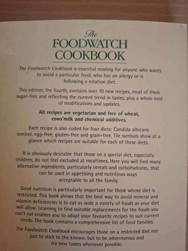 The Food Watch Cookbook - Over 300 vegetarian recipes : Honor J. Campbell  (Paperback)