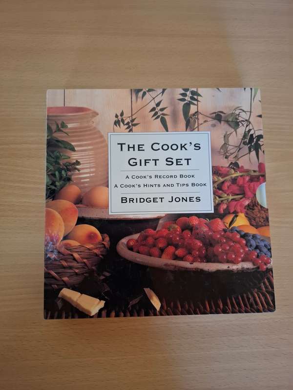 The Cook`s Gift Set (A Cook`s Record Book, A Cook`s Hints and Tips Book) Bridget Jones (Hardcover)