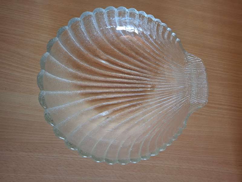 Vintage Clam Shaped Glass Bowl - 25cmx 22cm