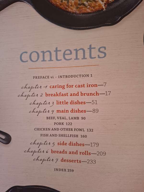 The New Cast Iron Skillet Cookbook: Ellen Brown  (Hardcover)