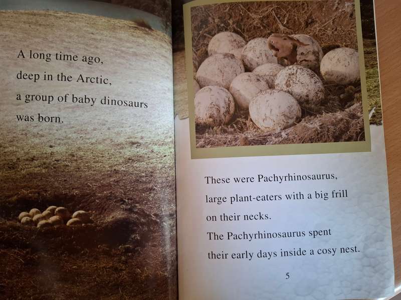 Walking with Dinosaurs : Thee 3D Movie (Friends Stick Together) Paperback