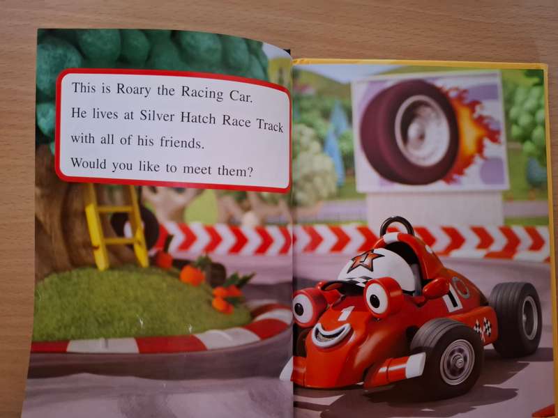 Roary the Racing Car - Meet the Silver Hatch Gang  (Hardcover)