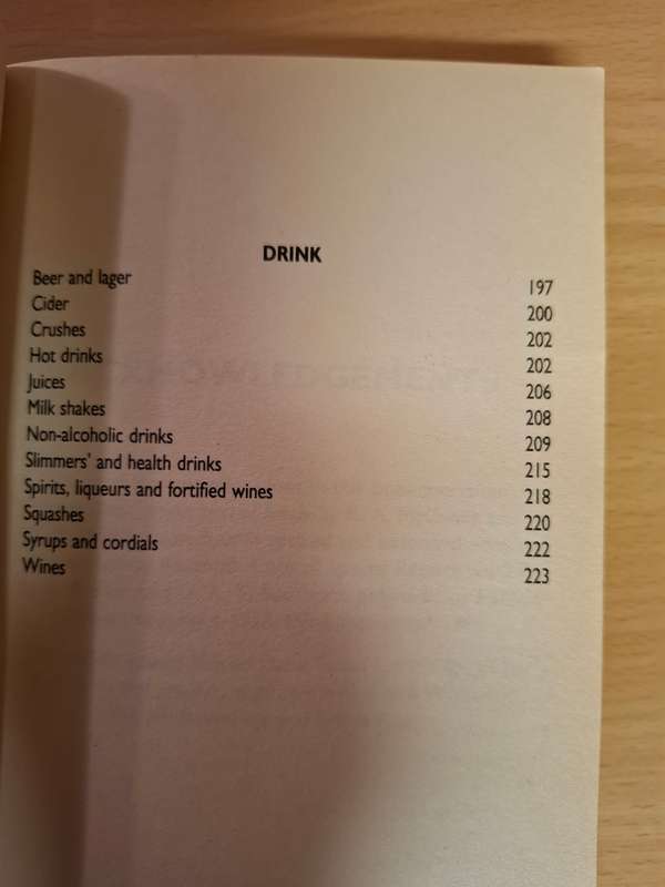 The New Corgi Calorie Counter : Anne Bewley  (Paperback)