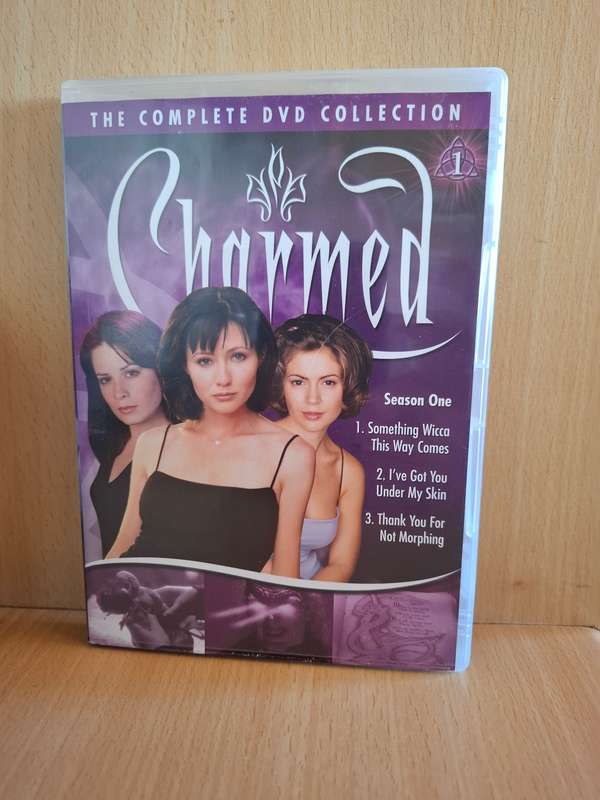 Charmed - Season One, Episodes 1,2,3  (Dvd)