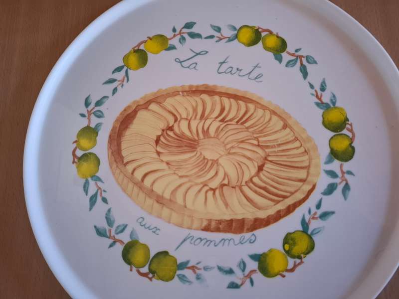 Round Ceramic Tart Dish - width 30cm