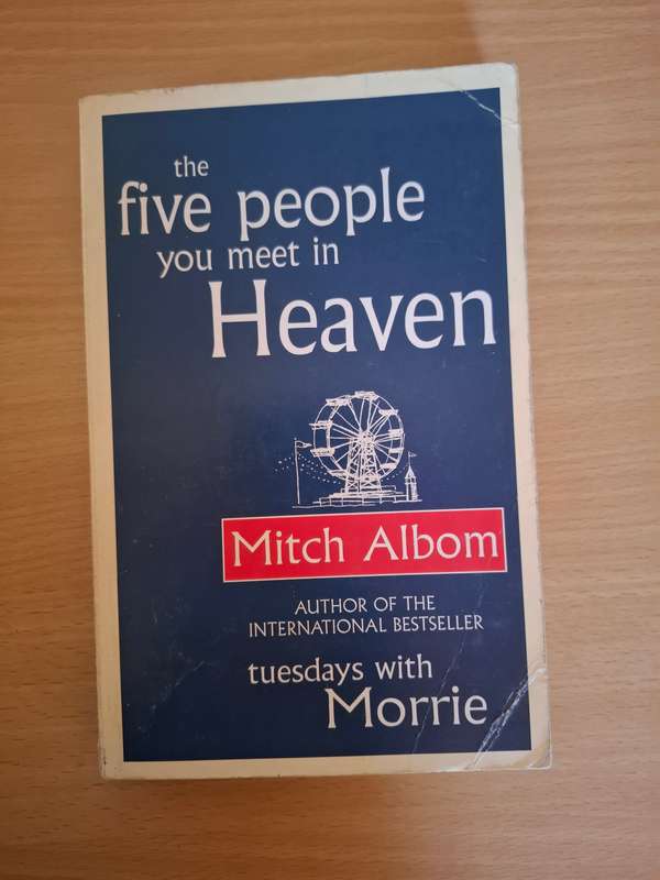 The Five People You Meet in Heaven: Mitch Albom (Paperback)