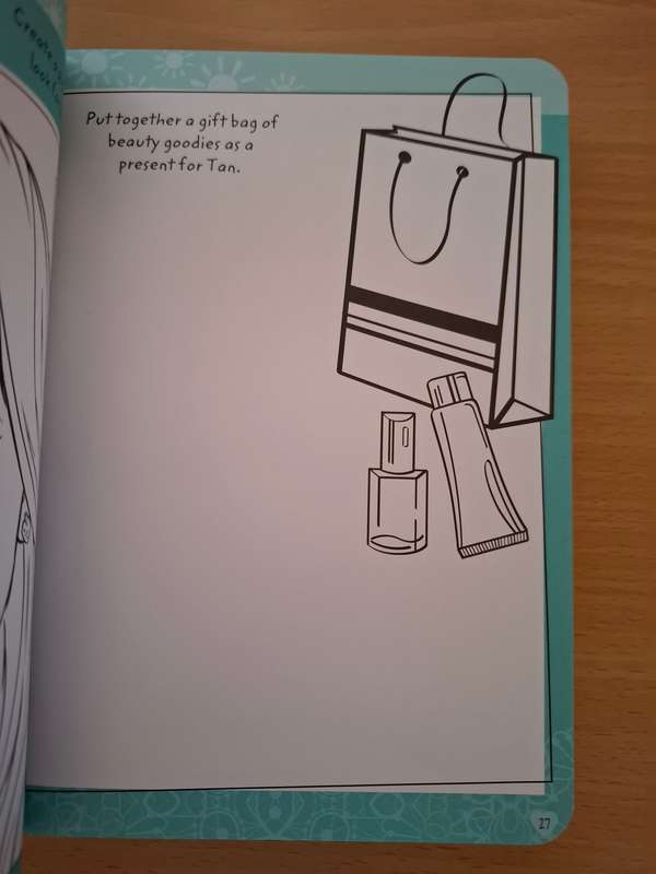 Beauty Vlogger`s Handbook (Tips, hauls and things to sketch) Paperback