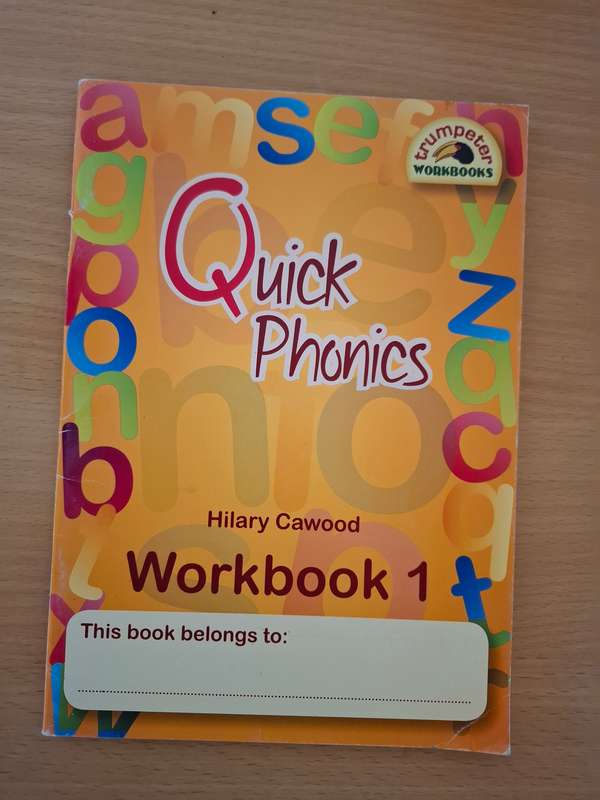 Quick Phonics Workbook 1  : Hilary Cawood