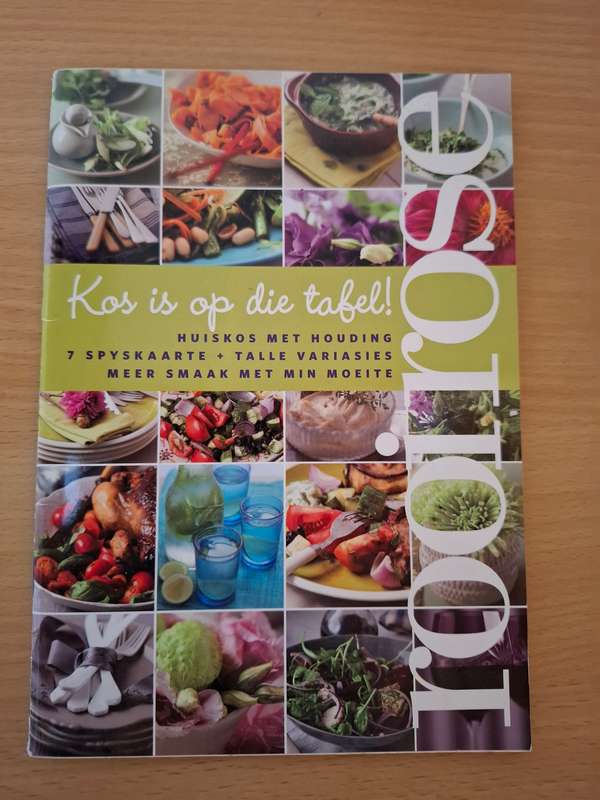 Rooirose - Kos is op die tafel!