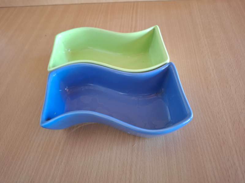 Set of 3 Shaped Serving Bowls (Black, Blue, Green)