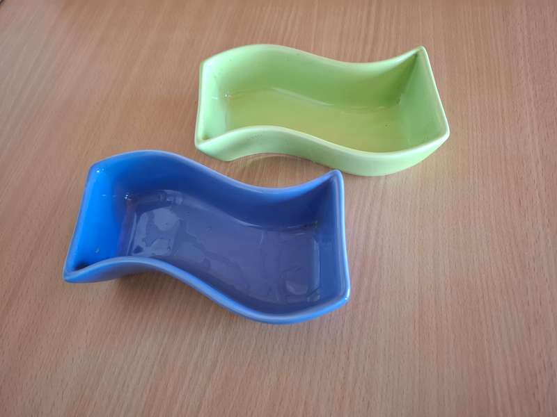 Set of 3 Shaped Serving Bowls (Black, Blue, Green)