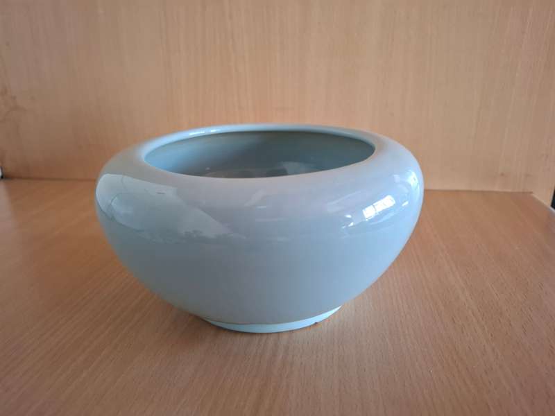 Round Blue Ceramic Plant Pot/Planter - width 17cm height 10cm