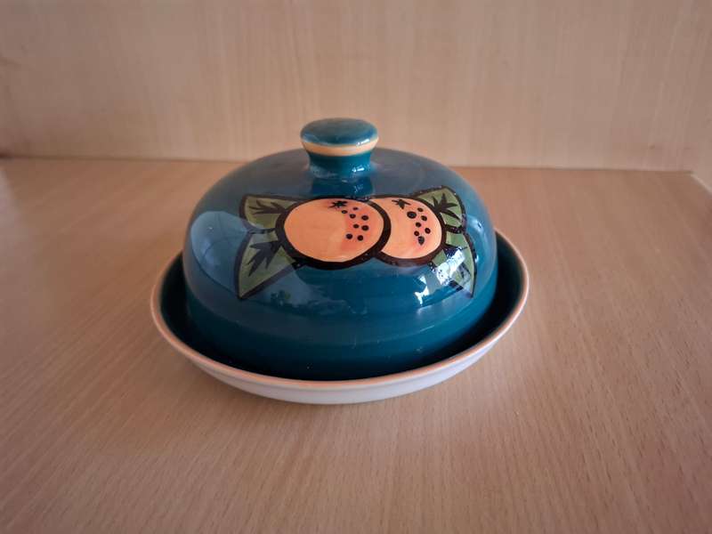 Green Terracotta Lidded Dish - width 16cm height 8cm