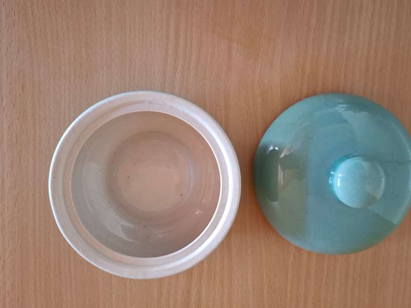 Round Ceramic Lidded Sugar Bowl - width 10cm height 7cm