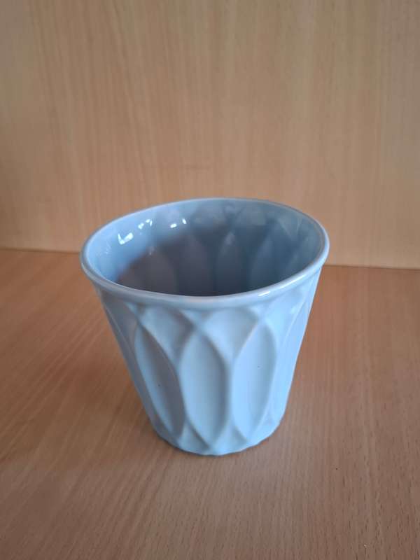 Blue Ceramic Plant Pot/Planter - height 10cm width 11cm