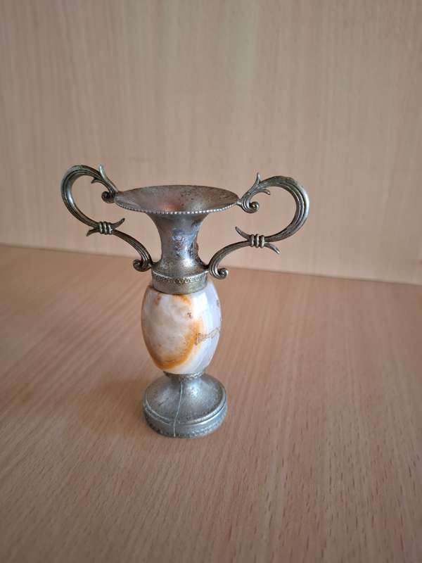 Vintage Onyx Bud Vase - height 8cm width 9cm