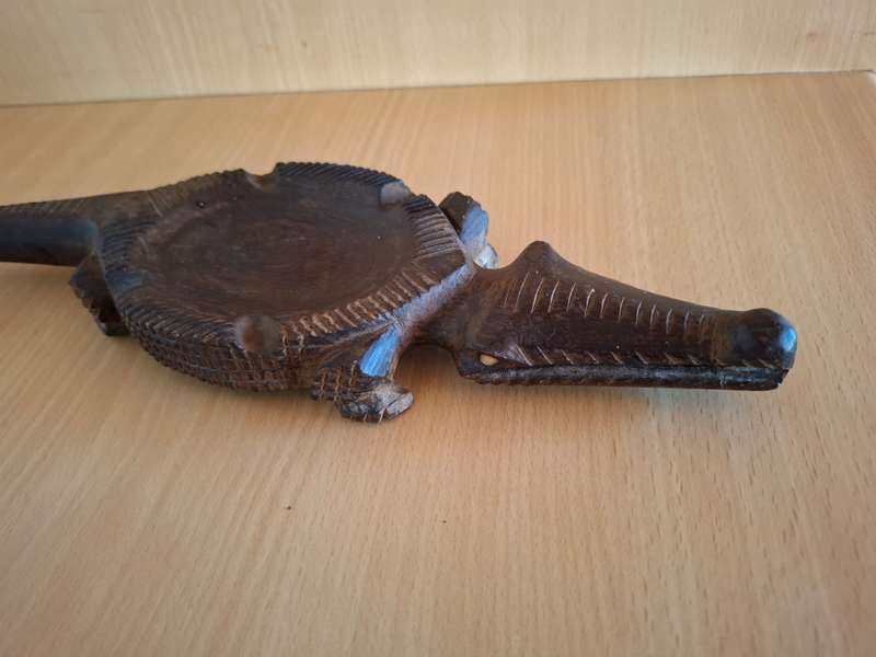 Wooden Alligator Figurine Ashtray - 36cm x 10cm