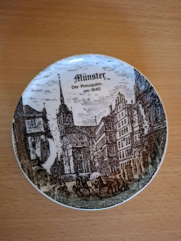 Small German Porcelain Plate - Munster Cathedral - width 10cm