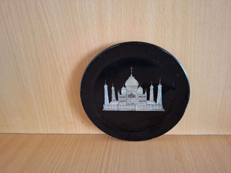 Black Taj Mahal Souvenir Wall Plate - width 15cm
