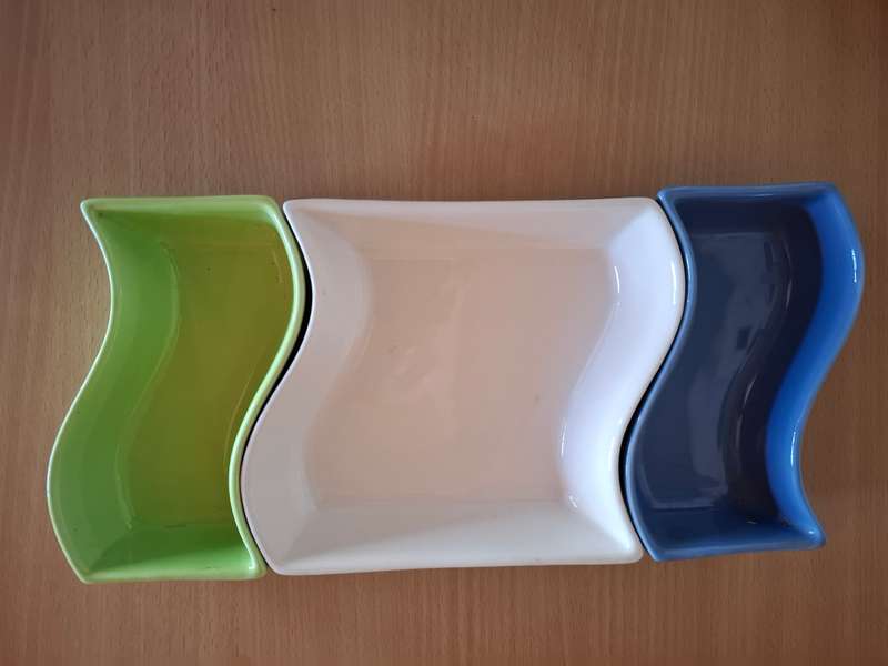 Set of 3 Shaped Serving Bowls (Black, Blue, Green)