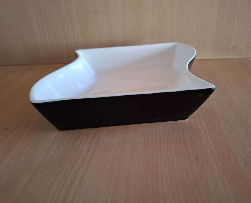 Set of 3 Shaped Serving Bowls (Black, Blue, Green)