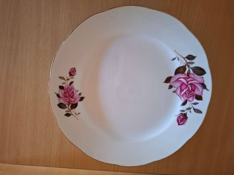 Rose Pattern Plate - width 25cm