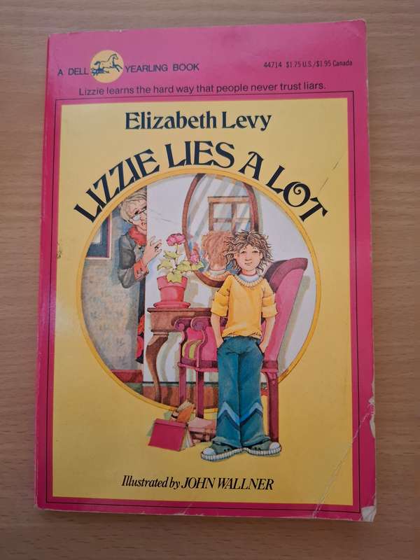 Lizzie Lies Alot : Elizabeth Levy  (Paperback)