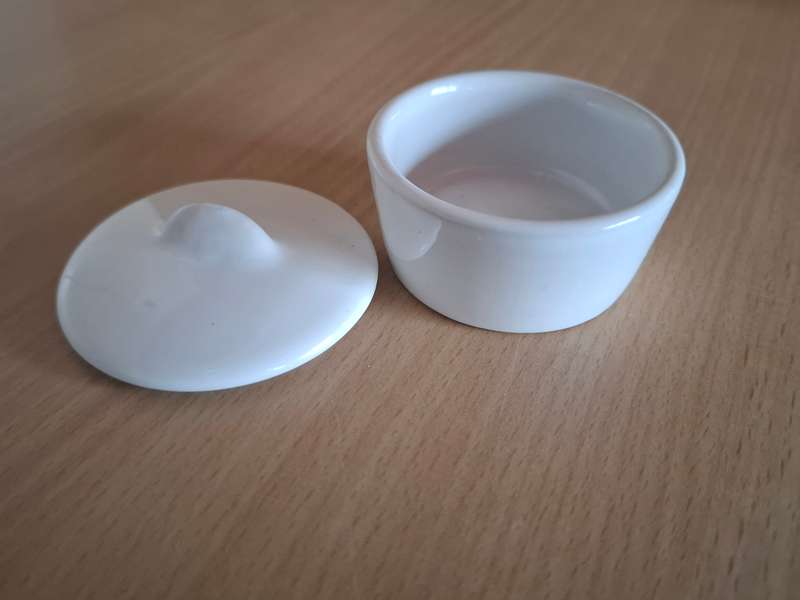 Mini White Lidded Bowl - width 5cm height 3cm